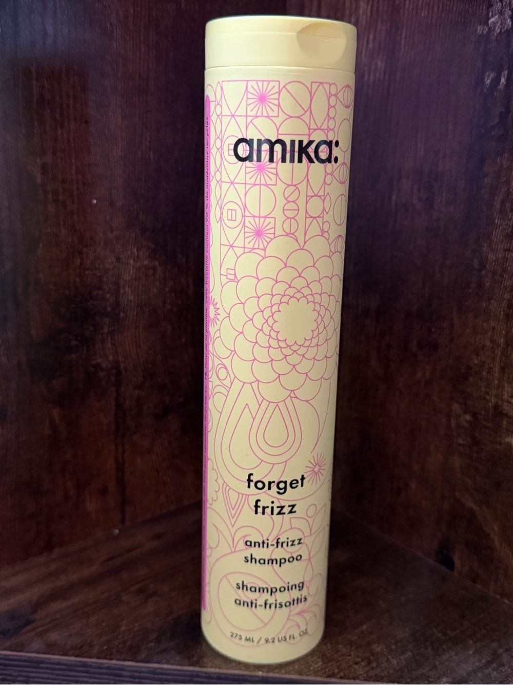 Amika Forget Frizz shampoo